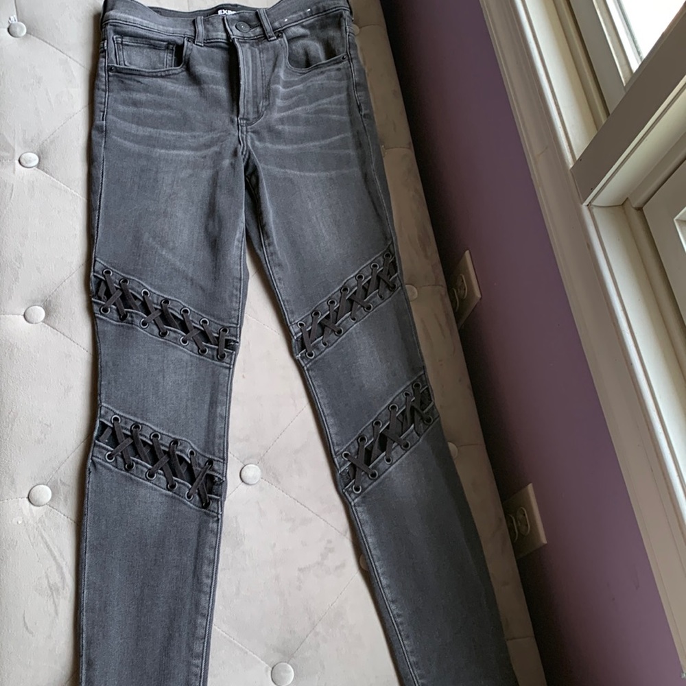 Express Black/Dark Gray Open-Knee Black Lace Stitched Jeans- 0 Short